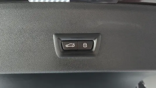 BMW X4 (G02) xDrive20i M 2023 28
