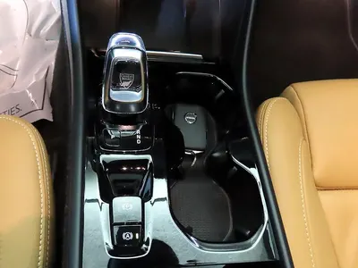 Volvo XC40 B4 2022 12