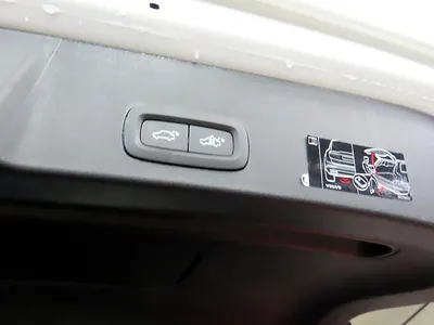 Volvo XC40 B4 2022 15