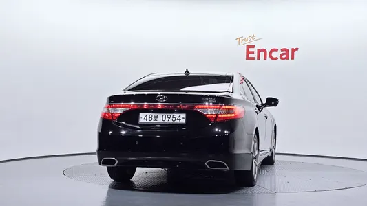 Hyundai Grandeur HG HG220 2016 4