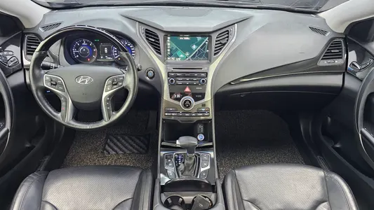 Hyundai Grandeur HG HG220 2016 7