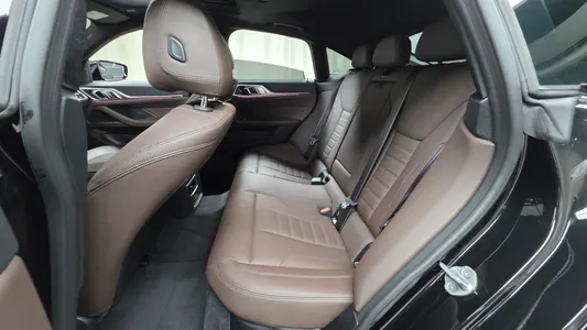 BMW 4 Series (G22) 420i M 2026 11
