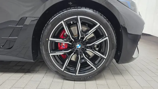 BMW 4 Series (G22) 420i M 2026 21