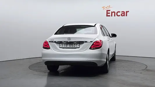 Mercedes-Benz C-Class W205 C200 2015 4
