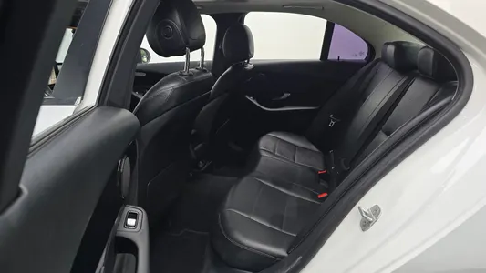 Mercedes-Benz C-Class W205 C200 2015 12