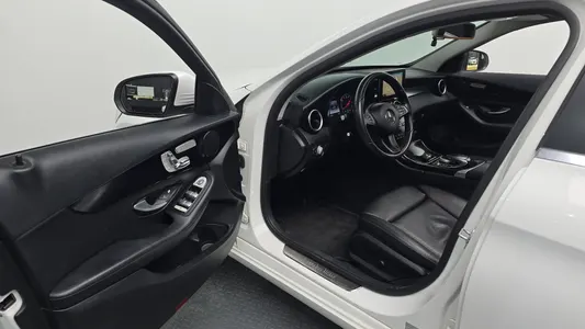Mercedes-Benz C-Class W205 C200 2015 10