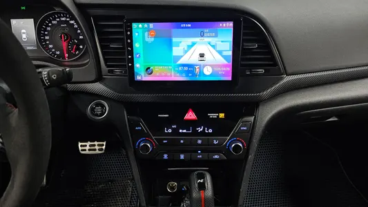 Hyundai AD 1.6 2016 12
