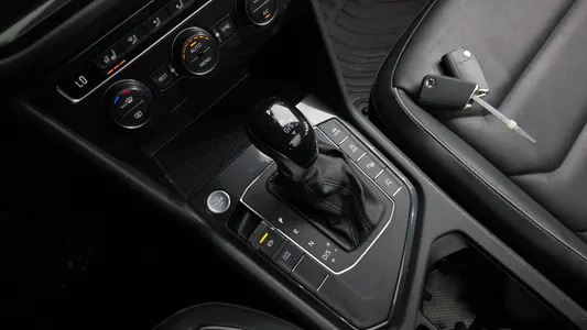 Volkswagen 2 2.0 TDI 2020 9