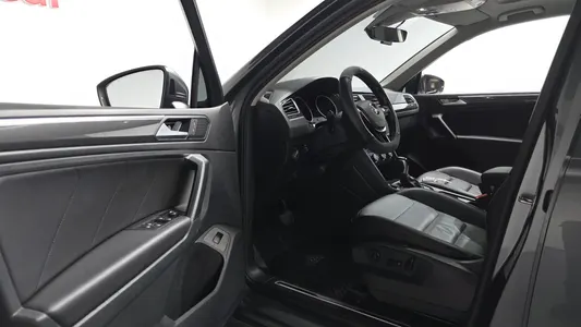 Volkswagen 2 2.0 TDI 2020 10