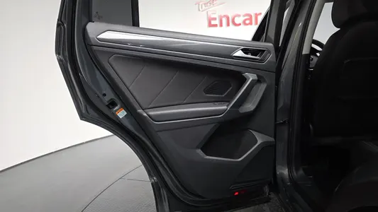 Volkswagen 2 2.0 TDI 2020 25