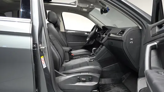 Volkswagen 2 2.0 TDI 2020 26