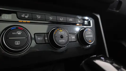 Volkswagen 2 2.0 TDI 2020 30
