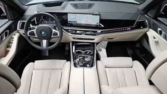 BMW X5 (G05) xDrive 40i M 2026 6