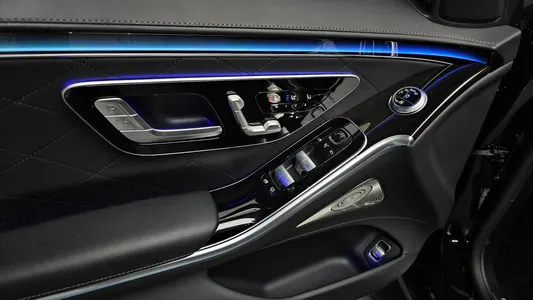 Mercedes-Benz S-Class W223 S580L 4MATIC 2022 32