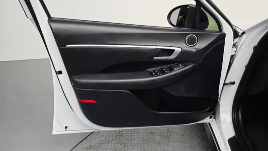Hyundai (DN8) 2.0 LPG() 2022 24