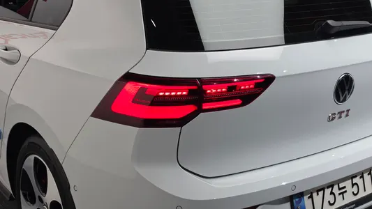 Volkswagen 8 2.0 GTI 2022 23