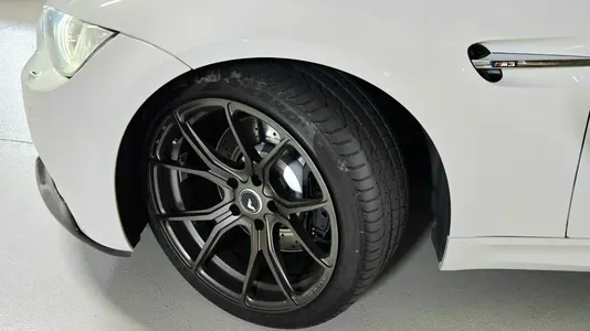 BMW M3 (E90) M3 2013 10