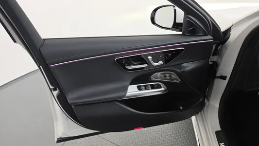 Mercedes-Benz E-Class W214 E300 4MATIC AMG Line 2024 24