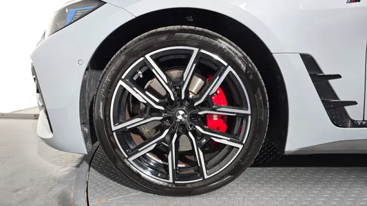 BMW 4 Series (G22) 420i M 2025 4