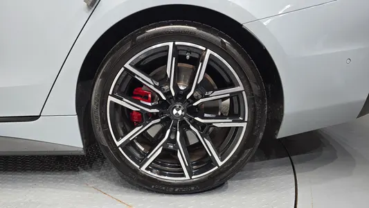 BMW 4 Series (G22) 420i M 2025 21