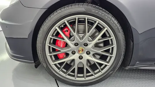 Porsche (971) 4.0 2018 5