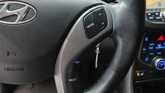 Hyundai 아반떼 1.6 GDi 2014 29