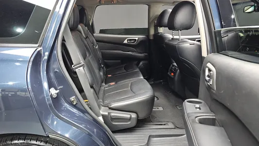 Nissan 4 3.5 4WD 2015 11