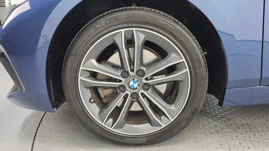 BMW 1 Series (F40) 118d 2021 5