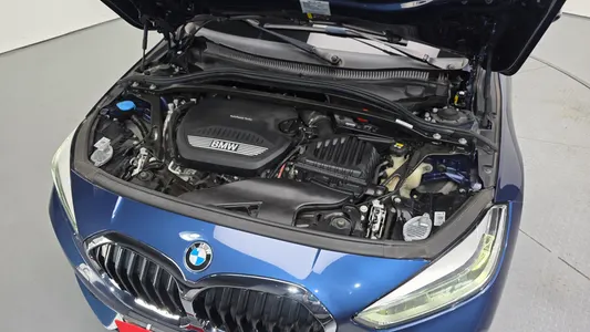 BMW 1 Series (F40) 118d 2021 6