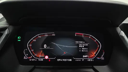 BMW 1 Series (F40) 118d 2021 8