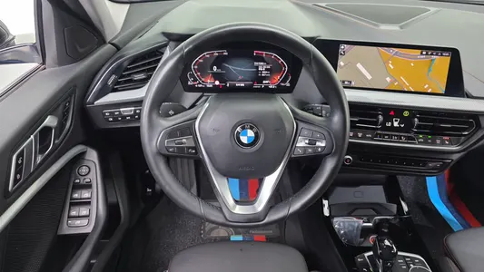 BMW 1 Series (F40) 118d 2021 16