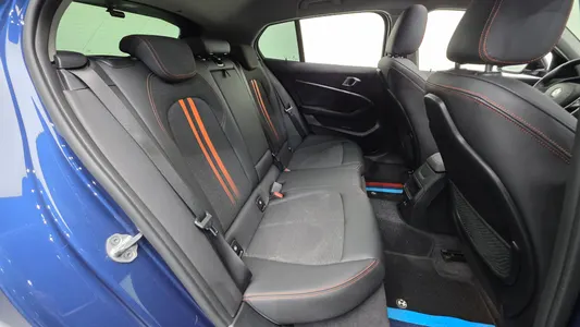 BMW 1 Series (F40) 118d 2021 29