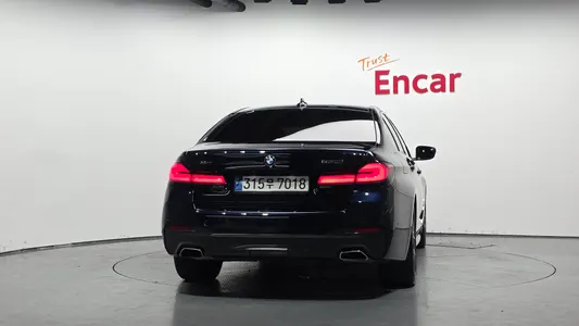 BMW 5 Series (G30) 530i xDrive M 2022 4