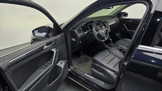 Volkswagen 2 2.0 TDI 2020 11