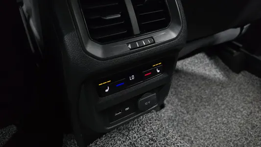 Volkswagen 2 2.0 TDI 2020 18