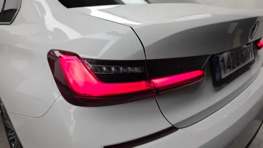BMW 3 Series (G20) 320i M 2022 23