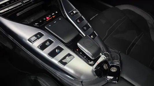 Mercedes-Benz AMG GT 4 43 4MATIC+ 2022 9