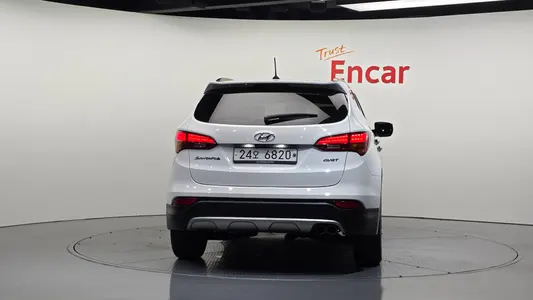 Hyundai DM (e-VGT) 2.0 2WD 2013 4