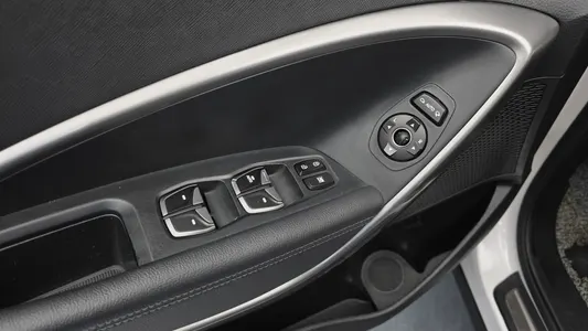 Hyundai DM (e-VGT) 2.0 2WD 2013 20