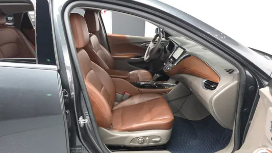 Chevrolet 말리부 1.5 LTZ 2017 11