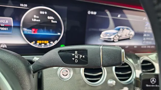 Mercedes-Benz E-Class W213 E300 4MATIC AMG Line 2019 9