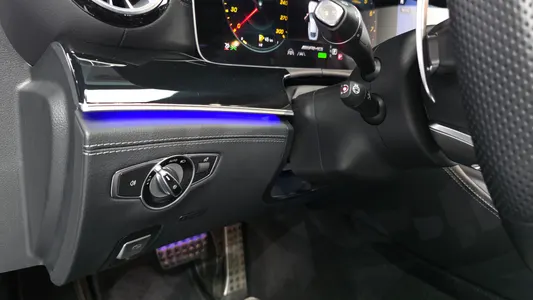 Mercedes-Benz AMG GT 4 43 4MATIC+ 2021 31