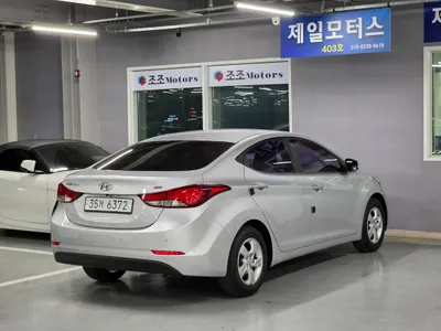 Hyundai 아반떼 1.6 GDi 2014 4