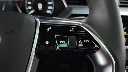 Audi e- 55 2023 17