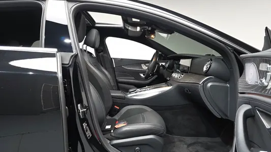 Mercedes-Benz AMG GT 4 43 4MATIC+ 2022 26