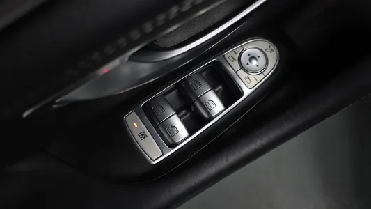 Mercedes-Benz AMG GT 4 43 4MATIC+ 2022 27