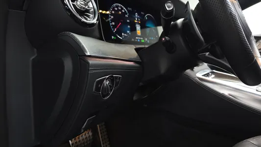 Mercedes-Benz AMG GT 4 43 4MATIC+ 2022 28