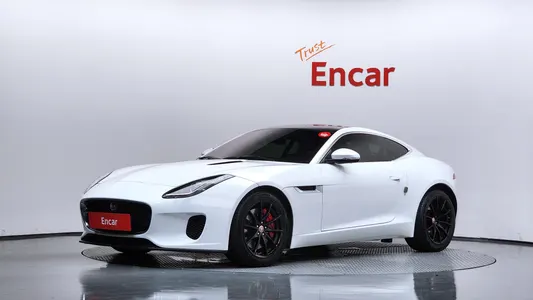 Jaguar F-TYPE P300 2019
