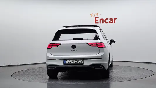 Volkswagen 8 2.0 TDI 2022 4