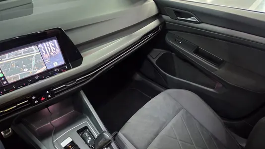Volkswagen 8 2.0 TDI 2022 18